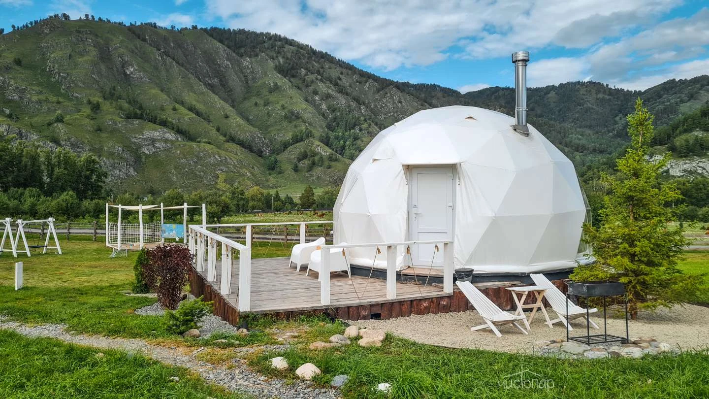 При посещении банного комплекса действует специальная стоимость проживания в купольном отеле «ВДОХ». Cкидка 10% на проживание.