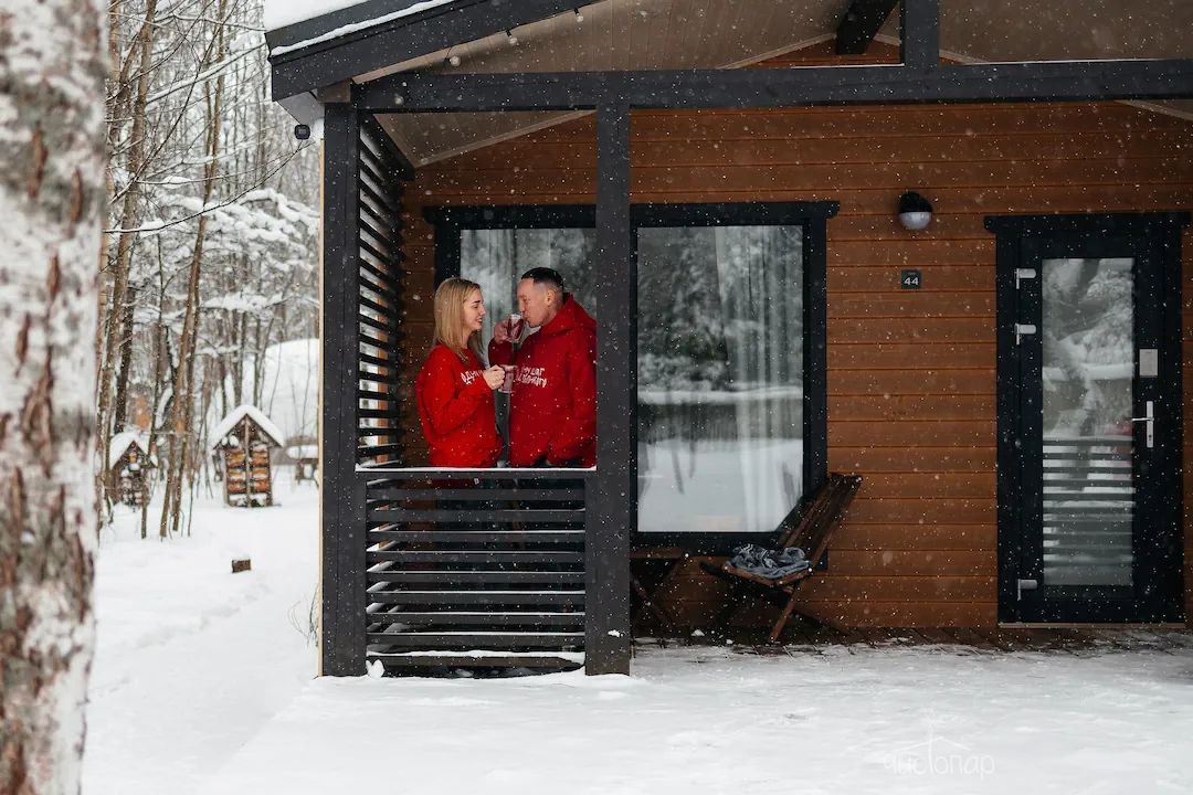 Дарим третьи сутки в подарок!